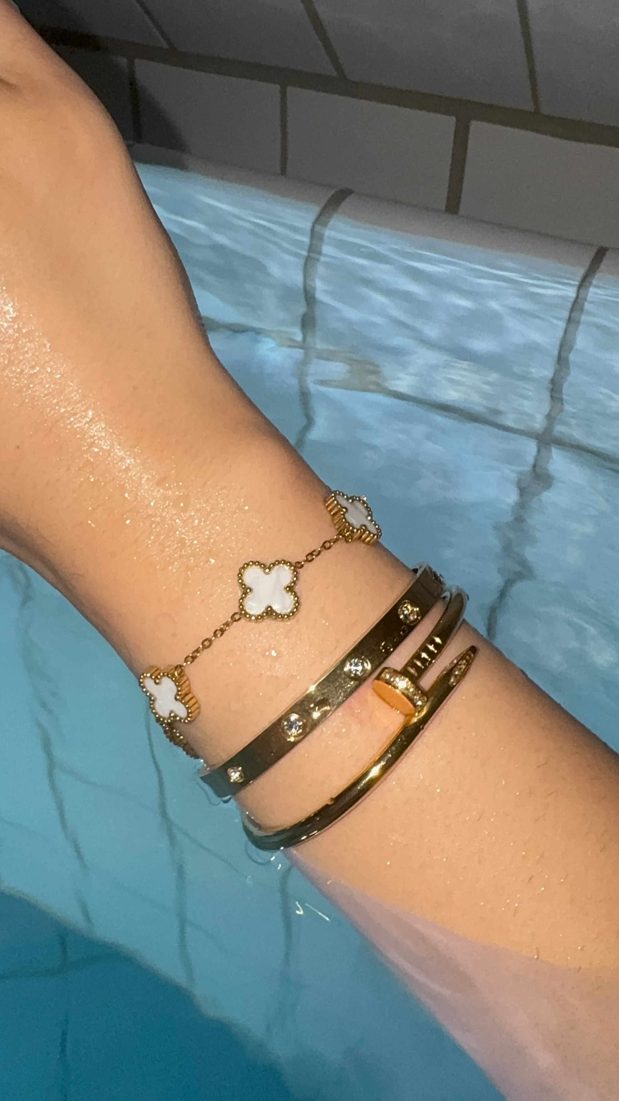 3er Armband-Set - wasserfest, Edelstahl, vergoldet (Kleeblatt, Armreif & Nagel-Design)